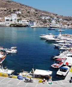 Το λιμάνι της Σικίνου