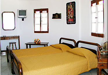 Argonaftes Villa Fira Santorini