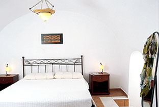 Kamares Apartments Fira Santorini